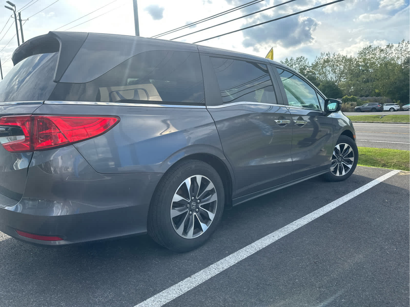 Used 2024 Honda Odyssey EX-L image 5