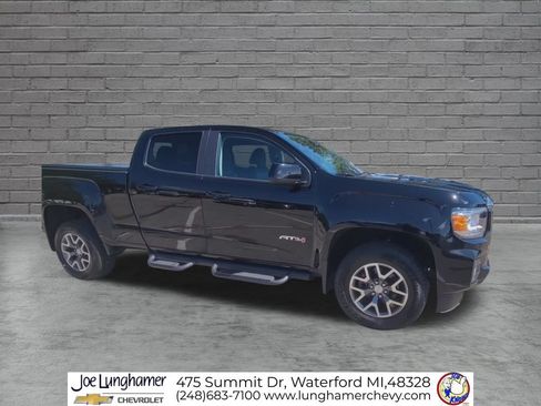 Certified 2022 GMC Canyon AT4 AWD/4WD image 2