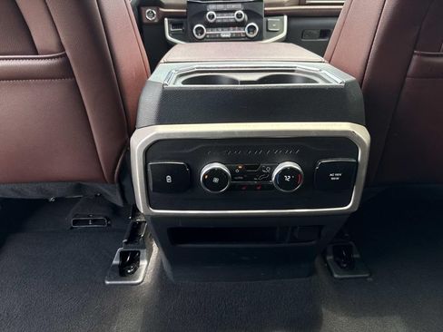 Used 2024 Ford Expedition Limited RWD image 21