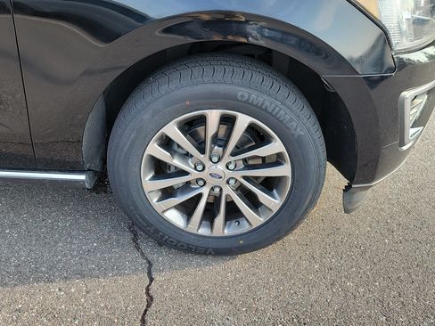 Used 2018 Ford Expedition Limited RWD image 37