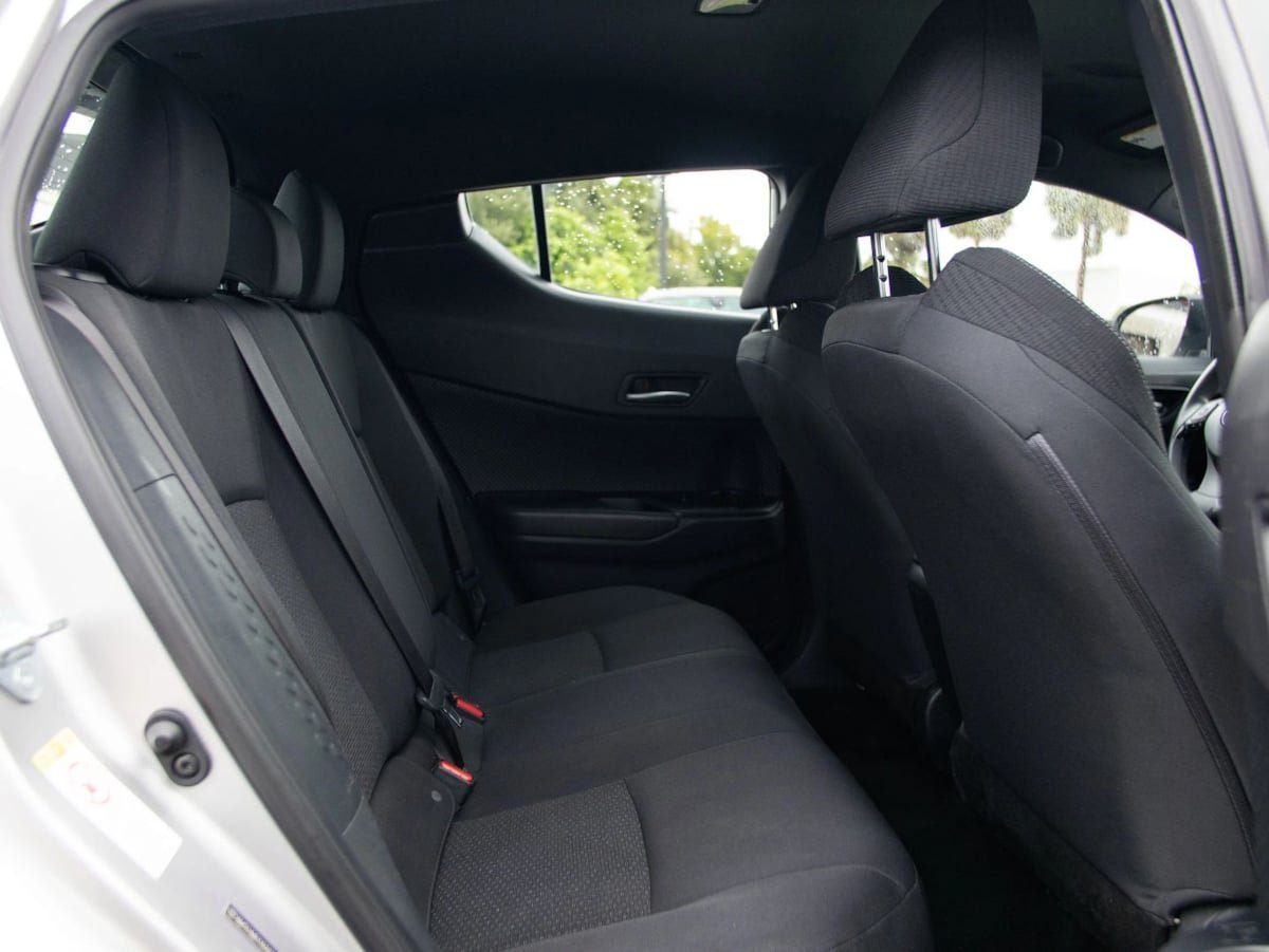 Used 2019 Toyota C-HR LE FWD image 19