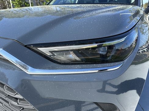 Used 2025 Toyota Grand Highlander LE image 6