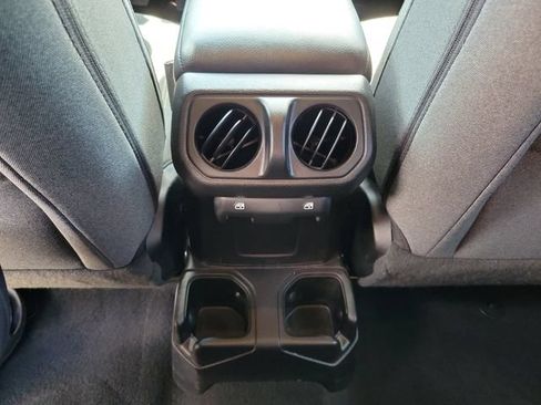 Used 2025 Jeep Gladiator Sport AWD/4WD image 12