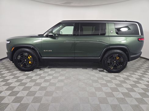 Used 2023 Rivian R1S Adventure image 2