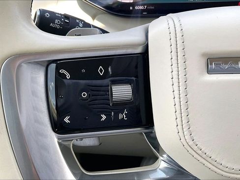 Certified 2023 Land Rover Range Rover SE AWD/4WD image 19