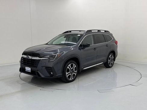 Certified 2025 Subaru Ascent Limited image 2