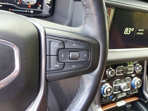 Used 2023 GMC Yukon XL Denali Ultimate AWD/4WD image 27