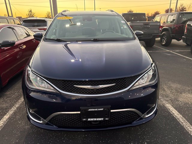 Used 2017 Chrysler Pacifica Touring-L Plus w/ Advanced Safetytec Group FWD image 6