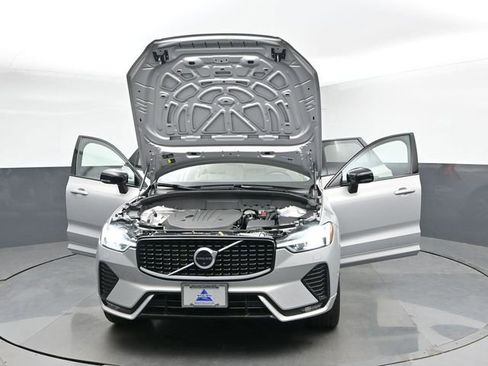 Used 2023 Volvo XC60 B5 Plus w/ Climate Package AWD/4WD image 53