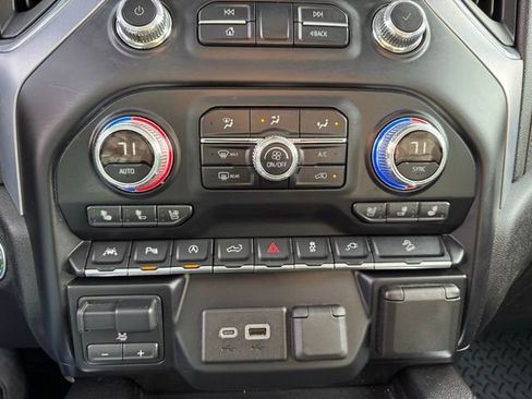 Used 2019 GMC Sierra 1500 SLT image 22