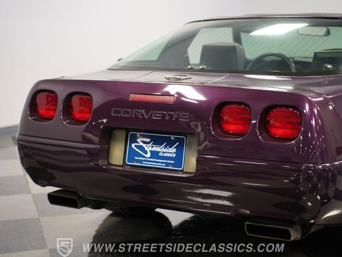 Used 1992 Chevrolet Corvette Coupe image 26