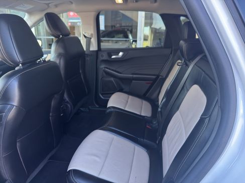 Used 2021 Ford Escape Titanium w/ Titanium Elite Package image 16