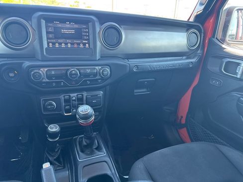Used 2020 Jeep Wrangler Unlimited Sport S AWD/4WD image 37