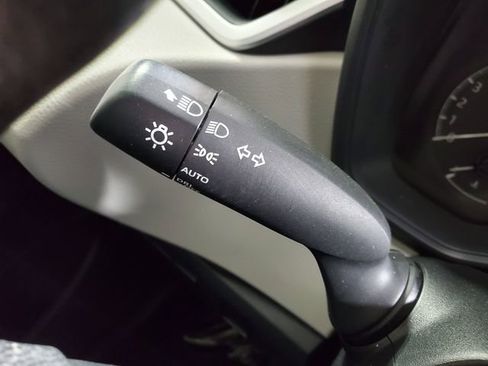 Used 2020 Toyota Corolla LE image 15