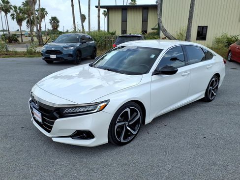 Certified 2022 Honda Accord Sport image 4