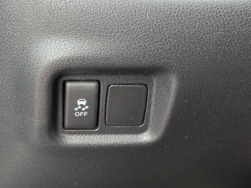 Used 2012 Nissan Versa S image 20