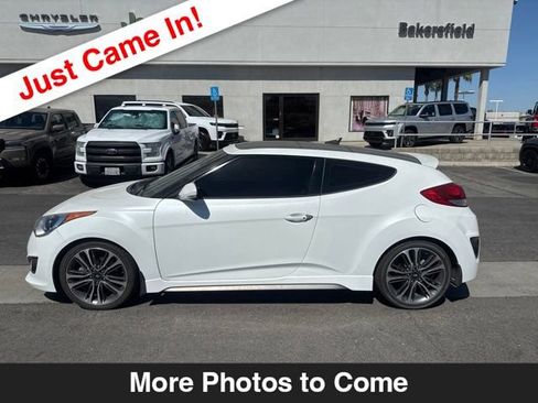 Used 2016 Hyundai Veloster Turbo w/ Option Group 04 FWD image 2