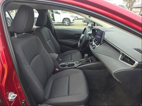 Used 2024 Toyota Corolla LE image 5