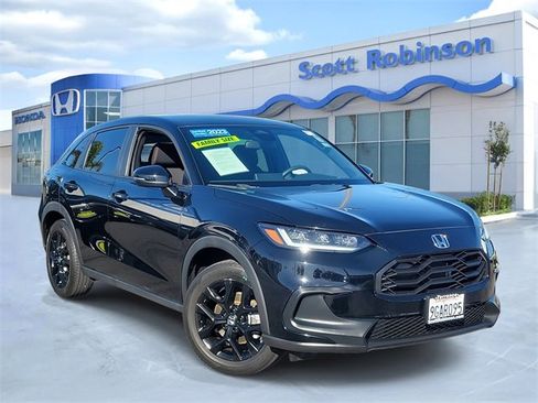 Certified 2023 Honda HR-V Sport image 1