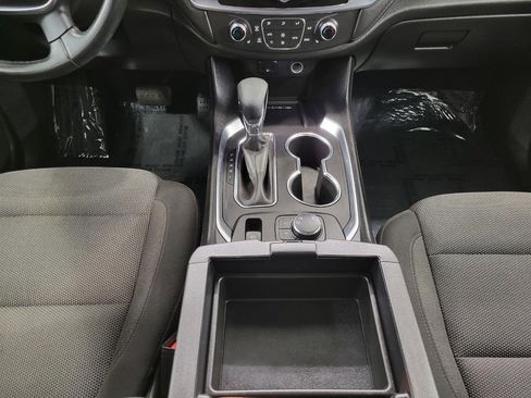 Used 2023 Chevrolet Traverse LT AWD/4WD image 17