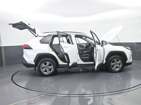 Used 2025 Toyota RAV4 XLE w/ Convenience Package FWD image 74