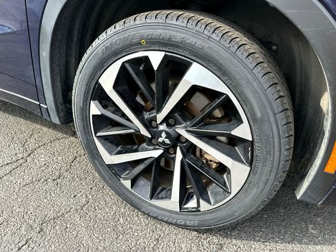 Used 2022 Mitsubishi Outlander SEL image 6