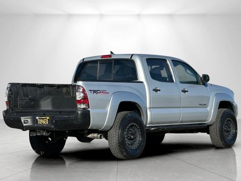 Used 2013 Toyota Tacoma 4x4 Double Cab w/ TRD Off-Road Pkg image 3