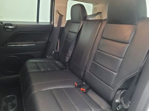 Used 2014 Jeep Patriot Limited image 18