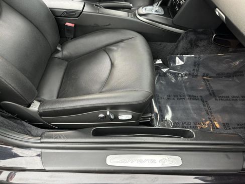 Used 2011 Porsche 911 Cabriolet image 37