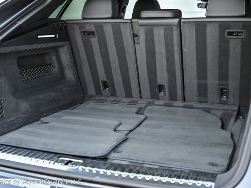 Used 2024 Audi Q8 Premium Plus image 18