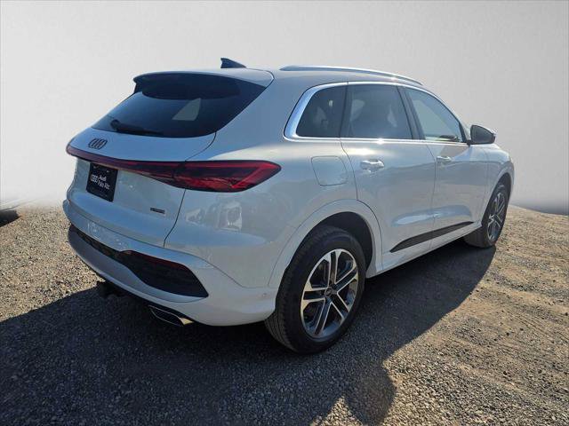 New 2026 Audi Q5 Premium Plus AWD/4WD image 3