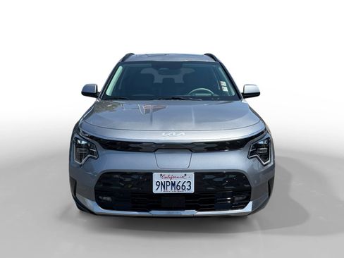 Certified 2024 Kia Niro Wave FWD image 8