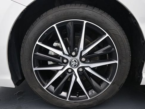 Used 2023 Toyota Camry SE FWD image 14