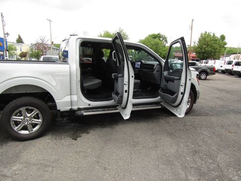Used 2024 Ford F150 XLT AWD/4WD image 28