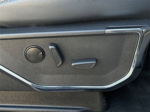 Used 2024 Ford F250 Lariat w/ Lariat Ultimate Package image 33