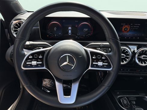 Used 2020 Mercedes-Benz CLA 250 image 46