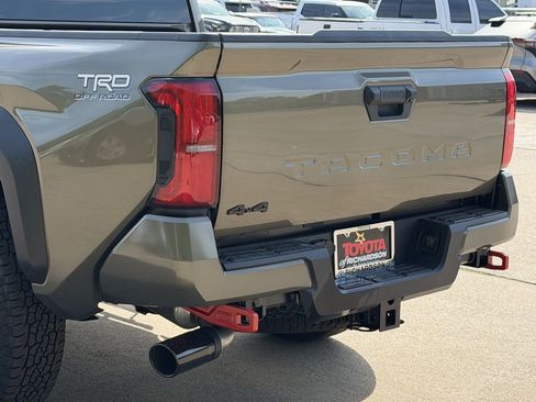 New 2026 Toyota Tacoma TRD Off-Road AWD/4WD image 7