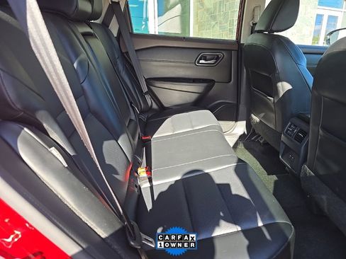 Used 2021 Nissan Rogue SV w/ Premium Package image 21