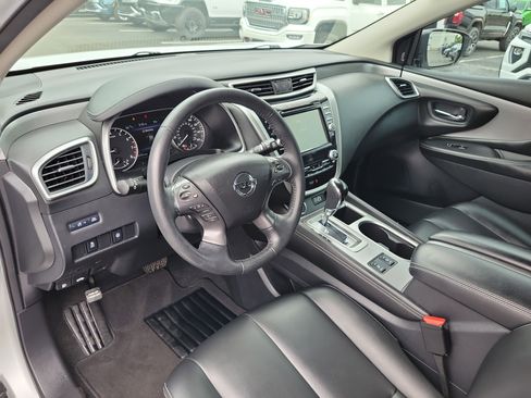 Used 2022 Nissan Murano SV FWD image 17
