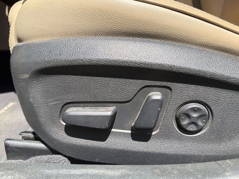 Used 2018 Hyundai Sonata Limited w/ Limited Ultimate Package 03 image 13