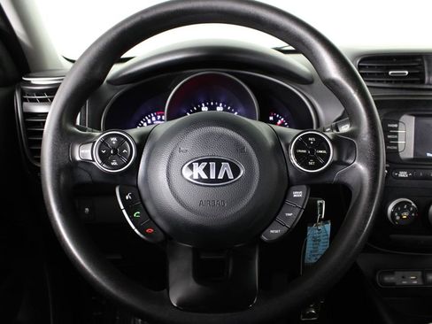 Used 2018 Kia Soul image 23
