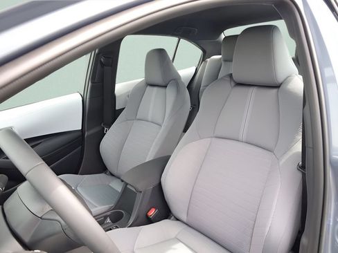 New 2026 Toyota Corolla SE FWD image 8
