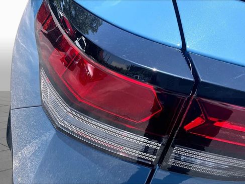 New 2026 Volkswagen Tiguan SE R-Line FWD image 11
