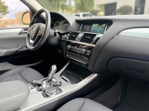 Used 2017 BMW X3 sDrive28i RWD image 10