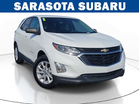 Used 2021 Chevrolet Equinox LS w/ LS Convenience Package FWD image 1