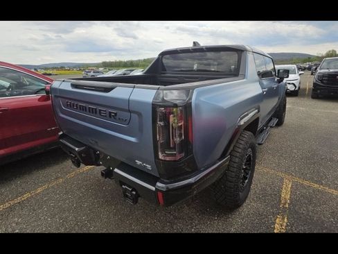 Used 2024 GMC Hummer EV 3X w/ Omega Edition AWD/4WD image 4