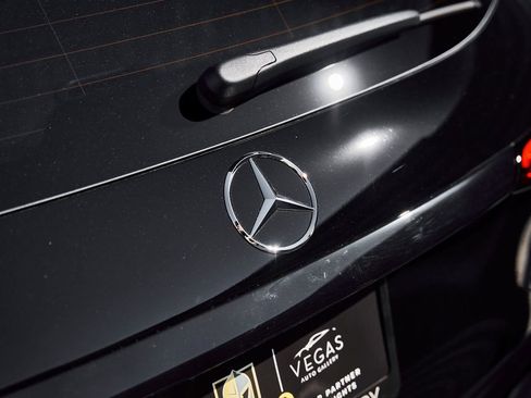 Used 2026 Mercedes-Benz GLC 300 image 10