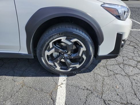 Used 2023 Subaru Crosstrek 2.5i Limited w/ Moonroof Package image 12