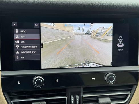 Used 2024 Porsche Macan image 25