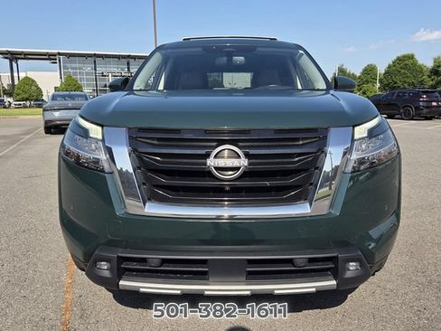 Used 2022 Nissan Pathfinder Platinum w/ Cargo Package FWD image 8